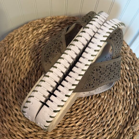 Ilse Jacobsen Tulip Crossband Platform
Sandal, Grey, Women Size 41 - Picture 7 of 9